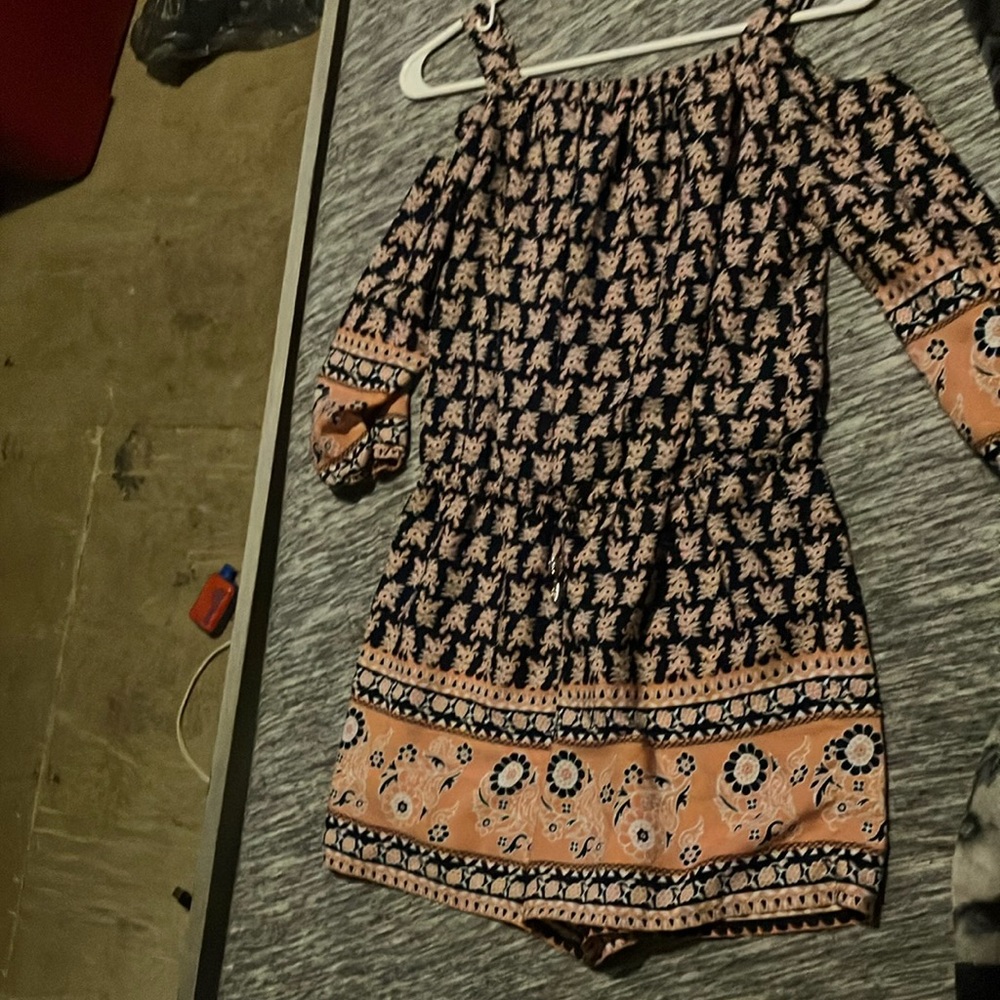 Beautiful romper that fits older kids and smaller teens!